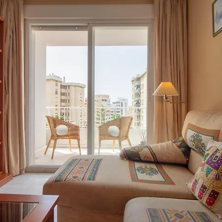C64 - Nogalera 2 Bedroom Retro * Torremolinos