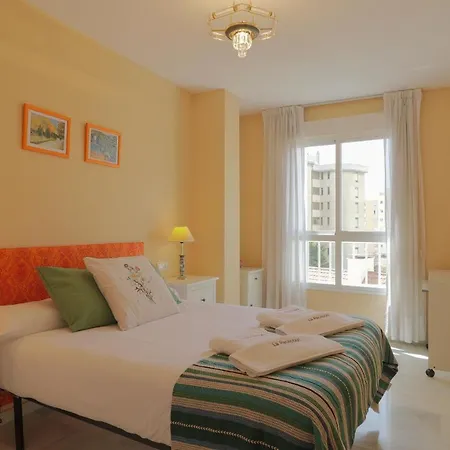 C64 - Nogalera 2 Bedroom Retro * Torremolinos