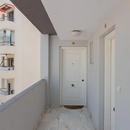 C64 - Nogalera 2 Bedroom Retro * Torremolinos